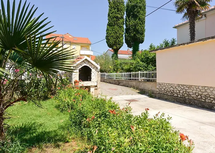 Nora דירה זאדאר