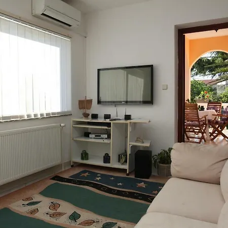 Apartman Nora *